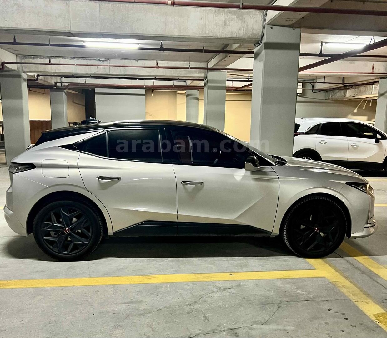 Sahibinden DS Automobiles DS4 1.5 BlueHDi Performance Line 2023 Model İzmir 89.000 km Gri 5