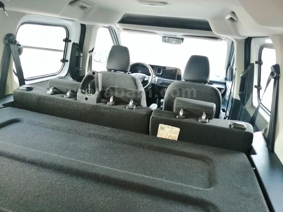 İlk Sahibinden Ford Tourneo Courier 1.0 EcoBoost Deluxe 2024 Model