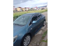Sahibinden Opel Astra 1.4 T Cosmo 2013 Model  216.000 km Lacivert