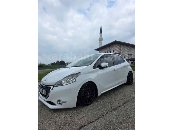 Sahibinden Peugeot 208 1.4 HDi Active 2013 Model 