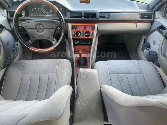 Sahibinden Mercedes - Benz E 200 1994 Model 