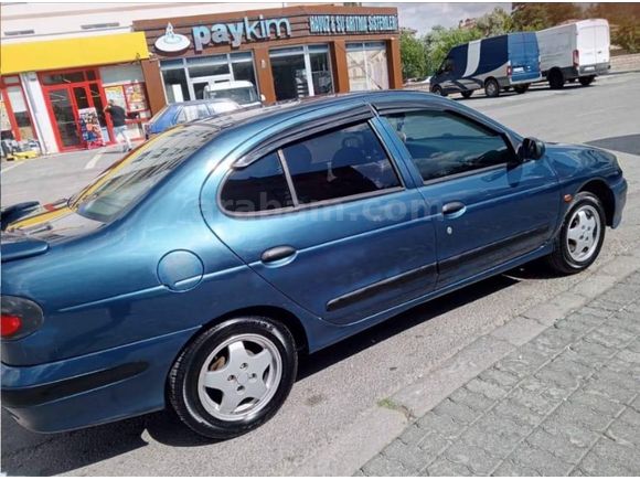 Sahibinden Renault Megane 2.0 RXE 1998 Model