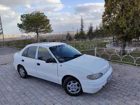 klimalı, hidrolik direksiyon Hyundai Accent 1.5 GLS