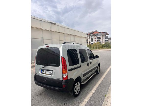 Sahibinden Renault Kangoo Multix 1.5 dCi Authentique 2005 Model Antalya