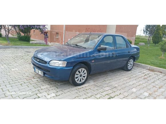 Sahibinden Ford Escort 1.6 CLX 1996 Model
