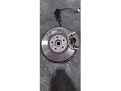 MERCEDES GLC 180 2024 4x2  ÇIKMA ORİJİNAL SOL TAŞIYICI-KALİPER   05435439694 