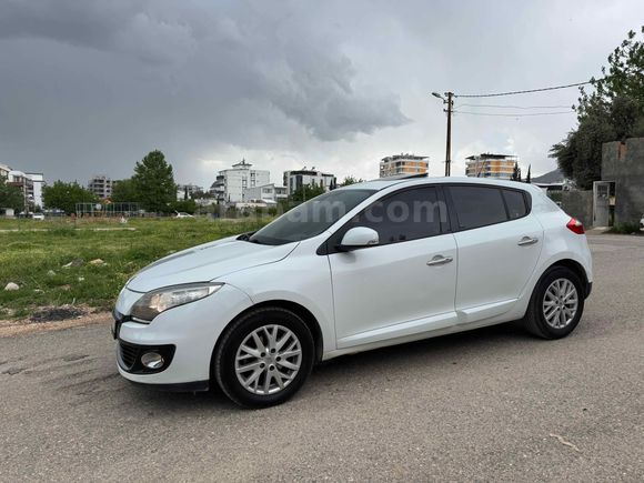 Sahibinden Renault Megane 1.6 Privilege 2012 Model Adıyaman