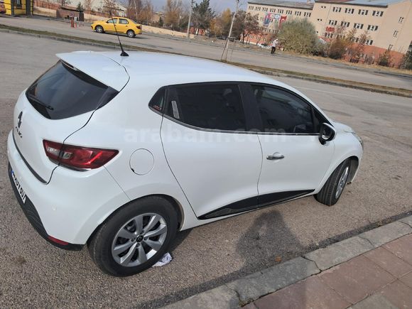 Sahibinden Renault Clio 1.2 Joy 2014 Model