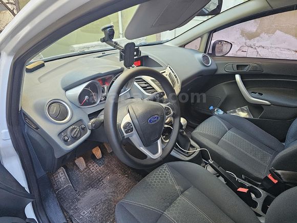Acil fiyat düştü  1.4 TDCi Titanium 2011 Model