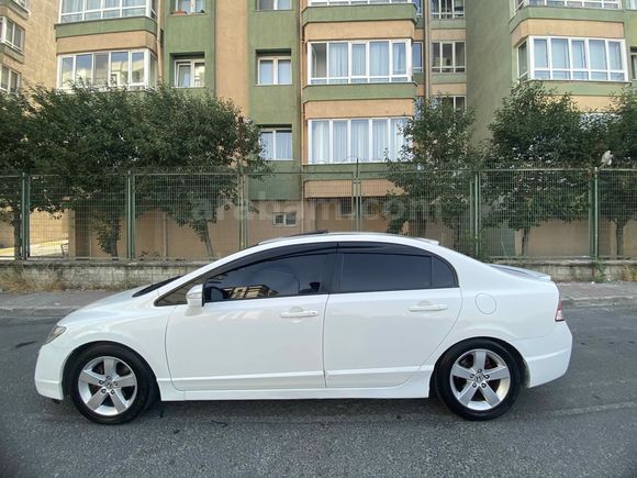 Sahibinden Honda Civic 1.6i VTEC Elegance 2011 Model 