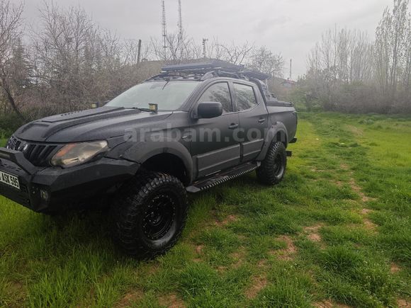 Sahibinden Mitsubishi L 200 4x4 Storm 2015 Model