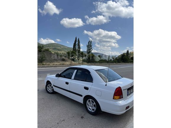 Sahibinden Hyundai Accent 1.3 Admire 2004 Model 