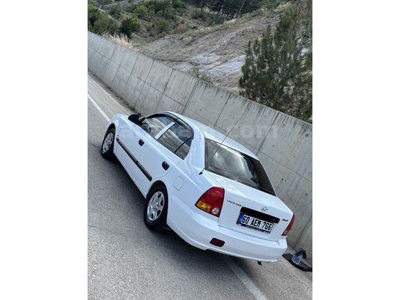 Sahibinden Hyundai Accent 1.3 Admire 2004 Model 