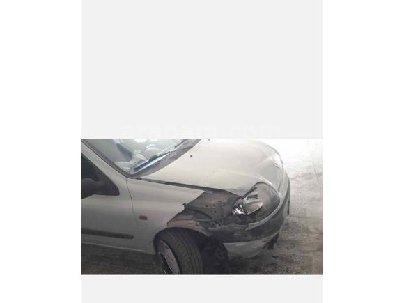 ACİL SATILIK 128 BİN KM CLIO