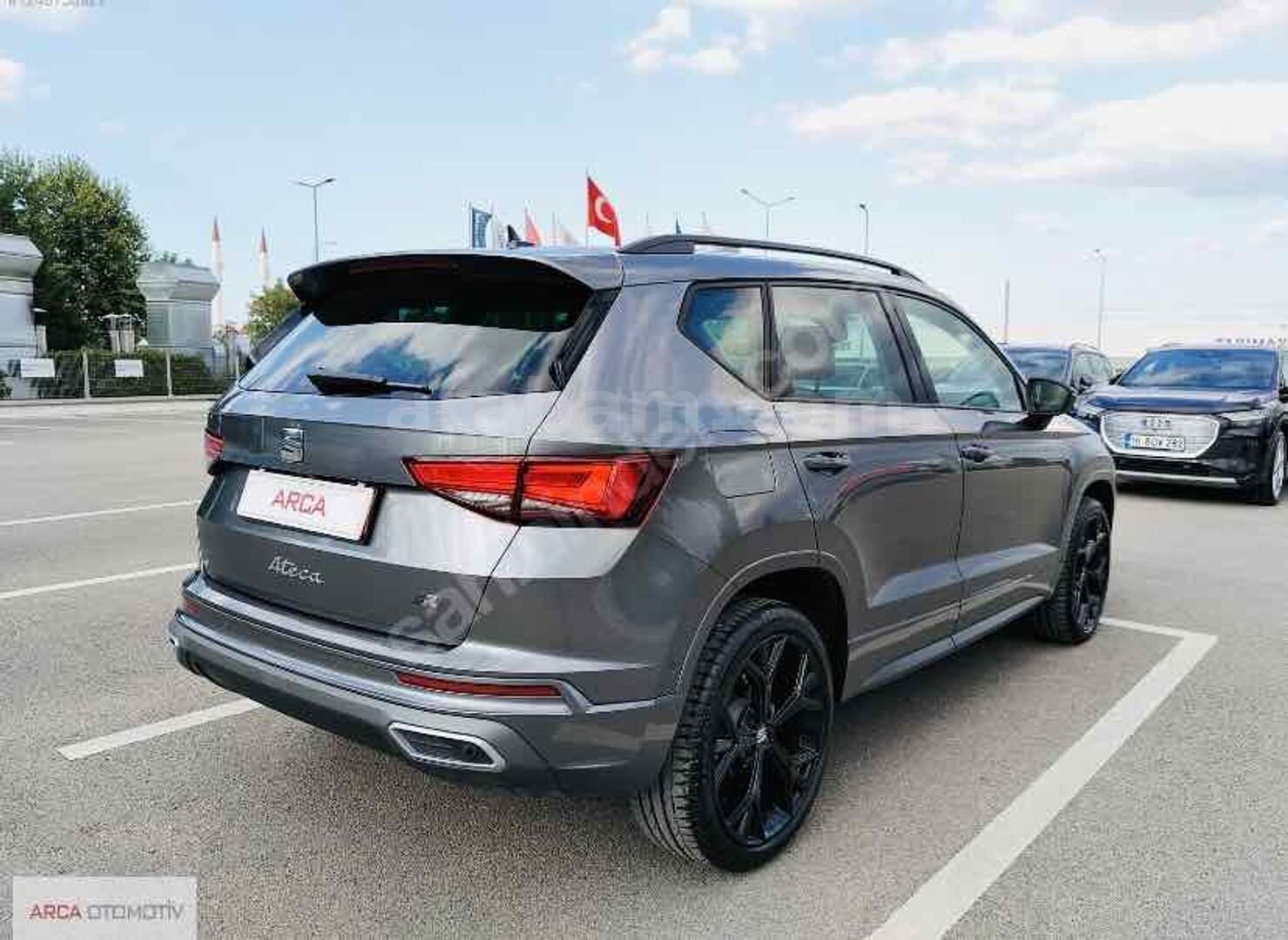 Sahibinden Seat Ateca 1.5 EcoTSI FR 2024 Model Bursa 21.000 km Gri (titanyum) 3