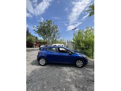 Boyasız-Değişensiz Renault Clio 1.0 TCe Joy 2023 Model   