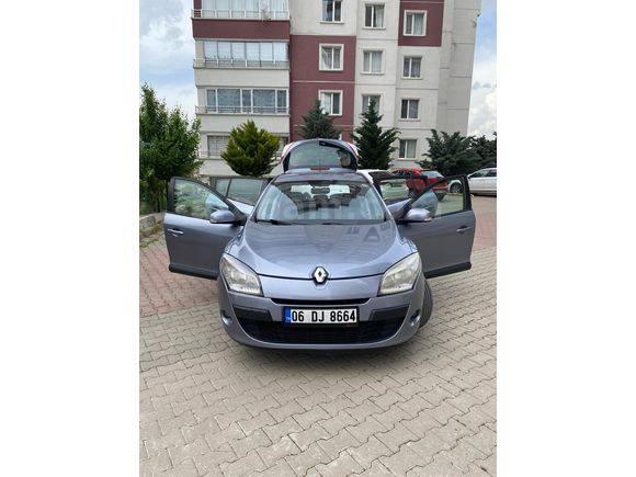2.Sahibinden tamamen orjinal boya ve değişen yok