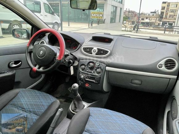 RENAULT CLIO HB 1.4 16V