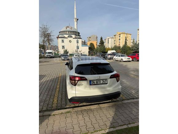 Sahibinden Honda HR-V 1.5 i-VTEC Executive 2017 Model 