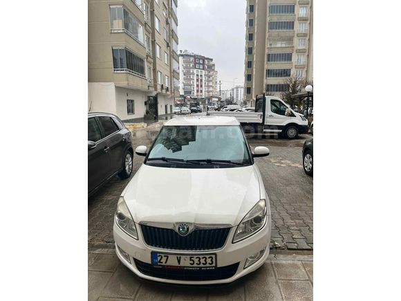 Sahibinden Skoda Fabia 1.2 Optimal 2012 Model 
