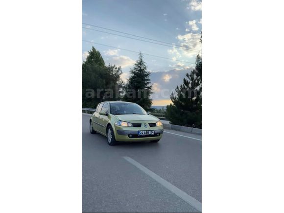 Yeni muayeneli Renault Megane 2 Hb 260b km Dynamique 2004   