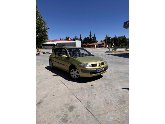Yeni muayeneli Renault Megane 2 Hb 260b km Dynamique 2004   