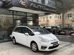 AUTOMALTEPE 2013 1.6 e-HDi 7KİŞ/CAM TAVAN/NAVİGASYON/228.000 KM