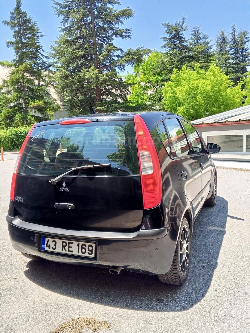 Sahibinden Mitsubishi Colt 1.1 Inform 2005 Model Kütahya 340.000 km Siyah 2
