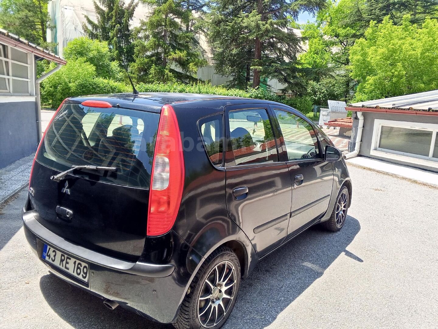 Sahibinden Mitsubishi Colt 1.1 Inform 2005 Model Kütahya 340.000 km Siyah 6