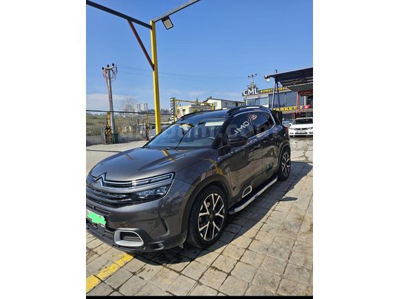 Düşük km Bold donanımında C5 Aircross shine 1.5 dizel