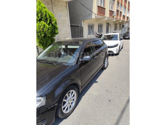 Audi A3 Sportback 1.2 TFSI Attraction 2011 Model  269.000 km Siyah