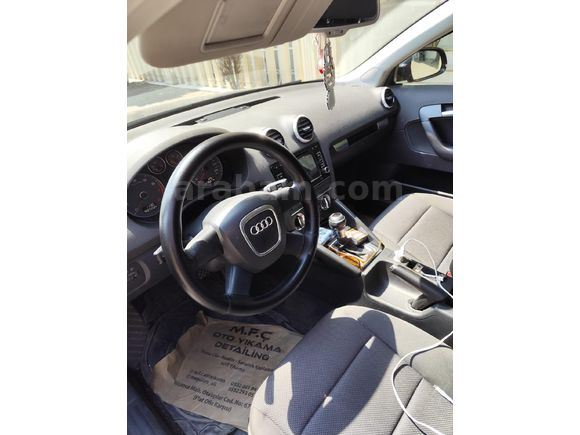Audi A3 Sportback 1.2 TFSI Attraction 2011 Model  269.000 km Siyah