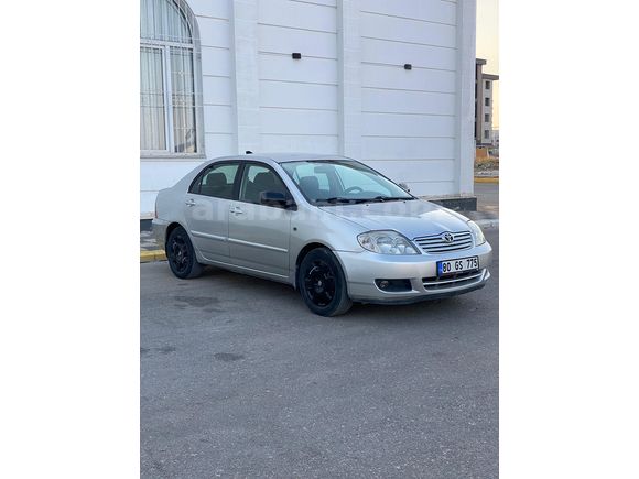 ÖĞRETMENDEN TEMİZ TOYOTA COROLLA