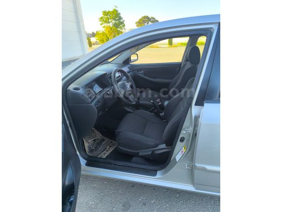 ÖĞRETMENDEN TEMİZ TOYOTA COROLLA