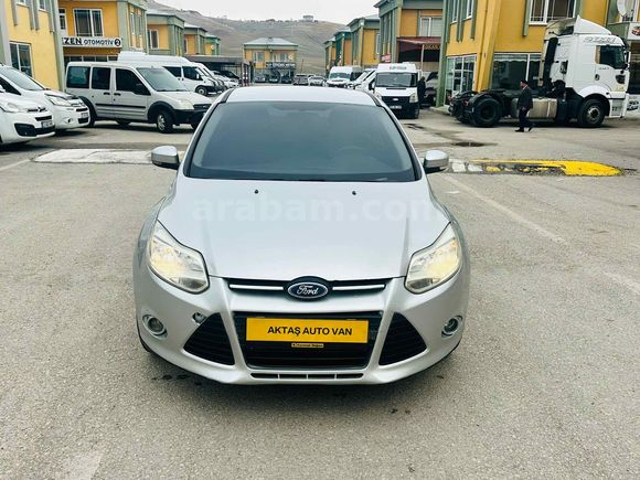 Galeriden Ford Focus 1.6 TDCi Trend X 2013 Model Van