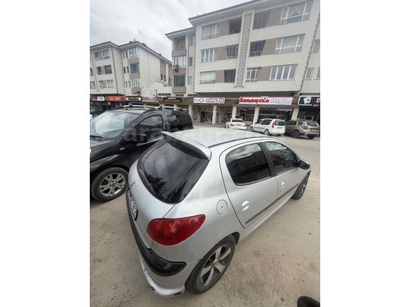 Sahibinden Peugeot 206 1.4 Desire 2004 Model 