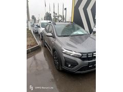 Sahibinden Dacia Sandero Stepway 1.0 Tce Essential 2024 Model  2.000 km Füme