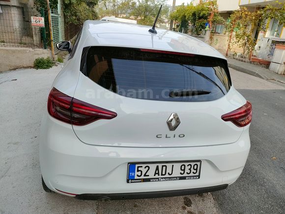 Sahibinden Renault Clio 1.0 TCe Touch 2021 Model 