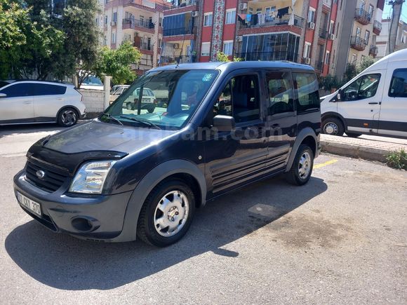 Acilll.   ilk elden boyasız hatasız connect  108.500 km