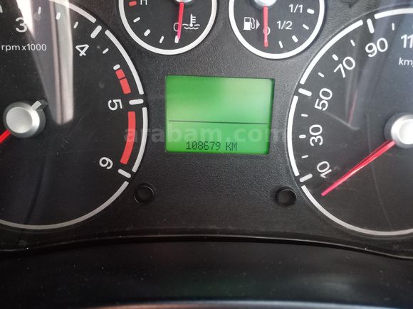 Acilll.   ilk elden boyasız hatasız connect  108.500 km