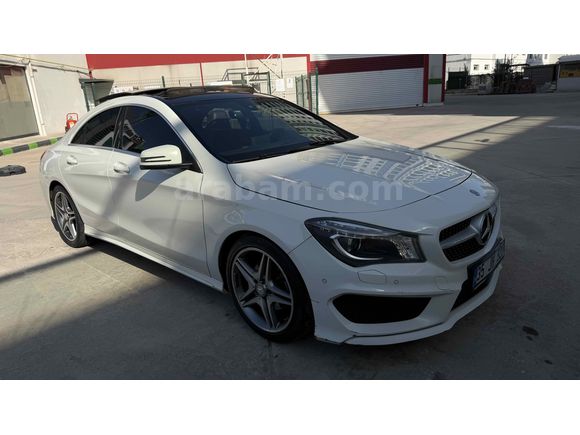 Sahibinden Değişensiz,Tramersiz Mercedes - Benz CLA 180d AMG 2016 Model 