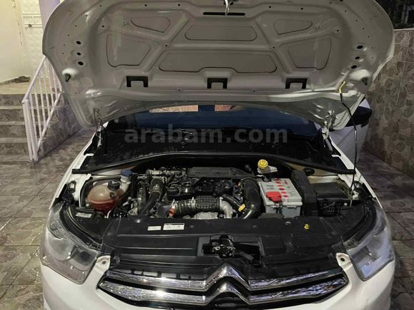 EMEKLİDEN HATASIZ BOYASIZ CİTROENC-Elysée 1.6 HDi Attraction 2016 Model  