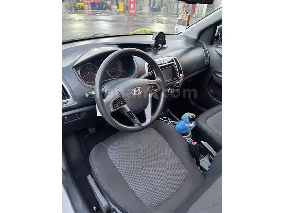 Sahibinden Acil Hyundai i20 1.2 D-CVVT Sense 2013 Model 