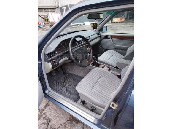 Sahibinden Mercedes - Benz 200 E 1993 Model