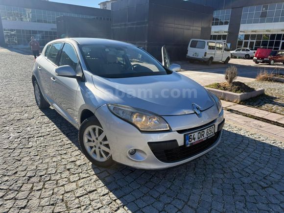 Sahibinden Dosta Gider Renault Megane 1.5 dCi Privilege 2012 Model