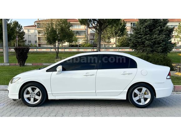 Sahibinden Honda Civic 1.6i VTEC Elegance 2011 Model 