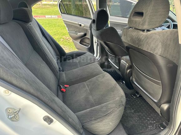 Sahibinden Honda Civic 1.6i VTEC Elegance 2011 Model 