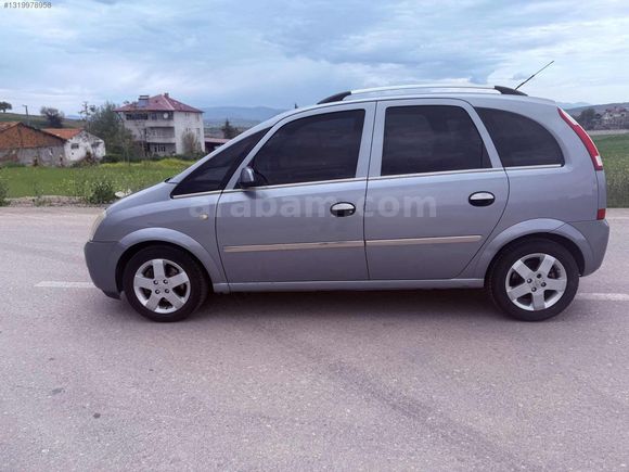 Hatasız boyasız 212.000 de Opel Meriva 1.6 Enjoy