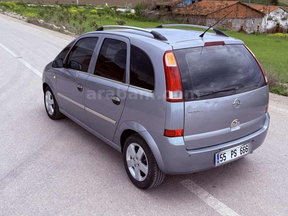 Hatasız boyasız 212.000 de Opel Meriva 1.6 Enjoy