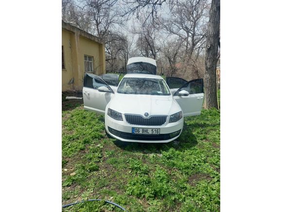 Sahibinden Skoda Octavia 1.6 TDI Style CR 2015 Model